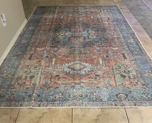 Area rug 6x9 like new