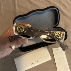 GGUII Mirrored Beauty Sample 