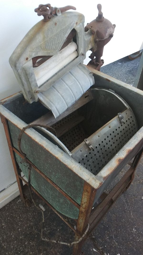Early 1940s washing machine for Sale in Tucson, AZ OfferUp