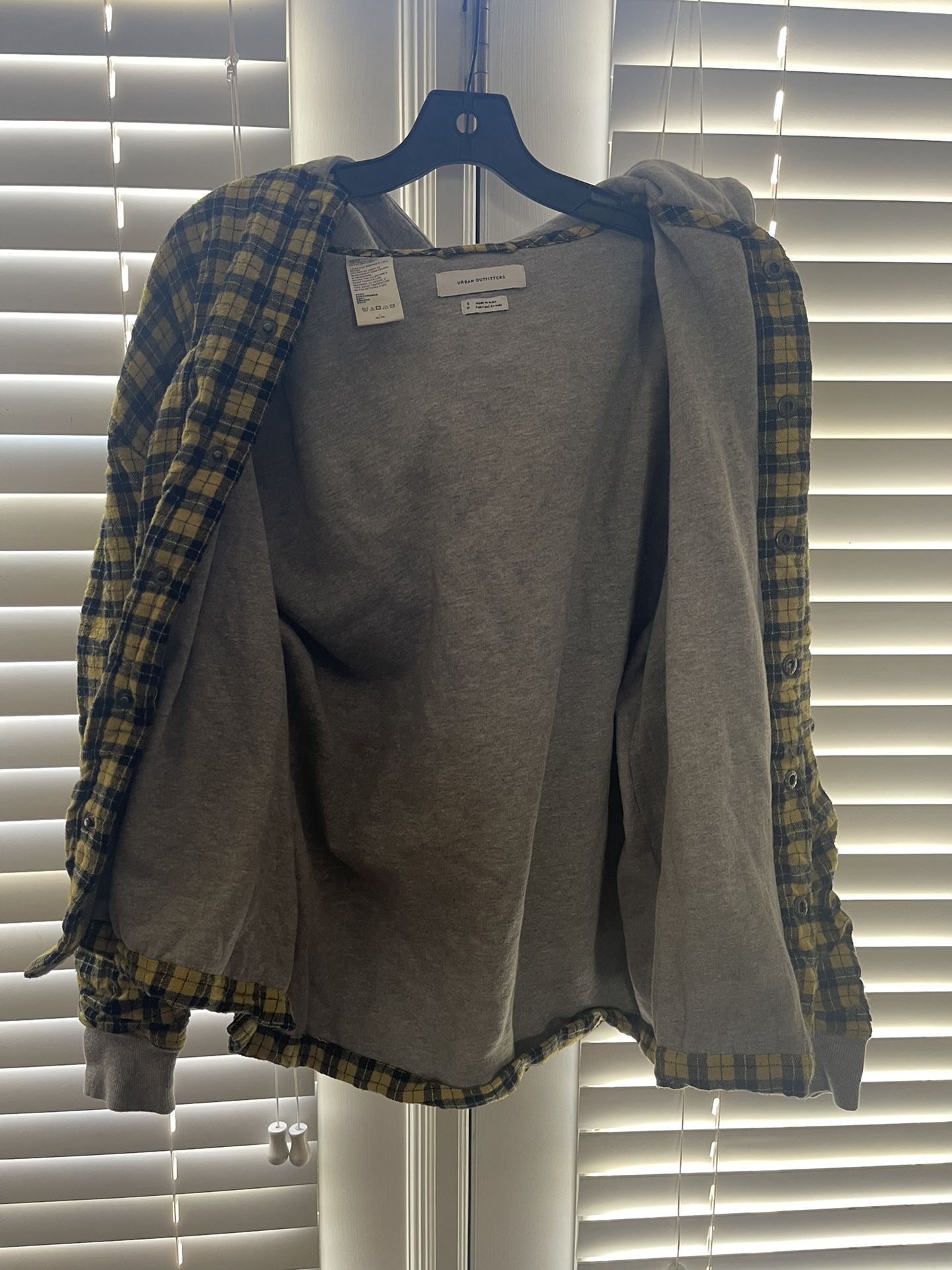 Urban Outfitters Bk/Yellow Size Small 