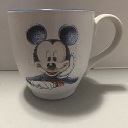 Disney Store Exclusive Mickey Mouse Coffee Mug!!