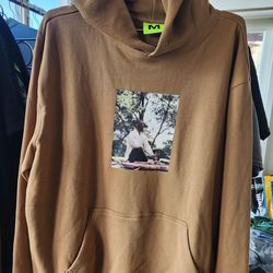 SUPERVSN KOBE MEDITATION HOODIE - MEDIUM - NWT