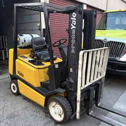 Forklift
