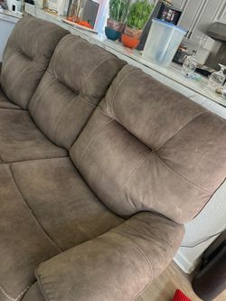 Reclining sofa for 3