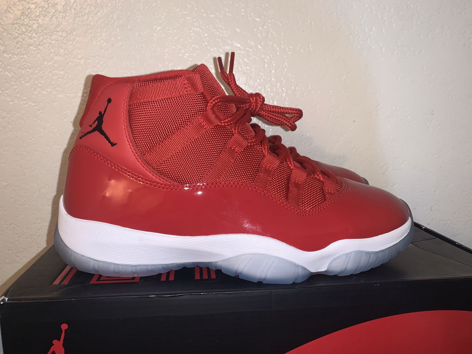 Jordan 11 Win like 96 DEADSTOCK size 10.5