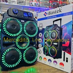 Quad 8" Bluetooth Speaker 🔥Wireless Mic 🎤 INCLUDED🎶VERY Loud Bass🔊 - AMAZING SOUND