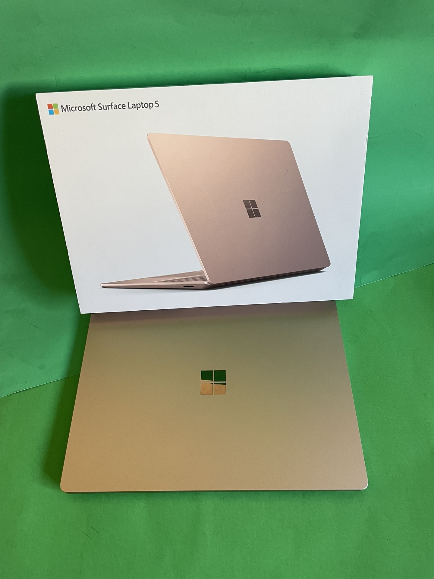 Microsoft surface Laptop 5 (2022) 13.5” Touch screen Intel i5 12th Gen 8GB 512GB powerful laptop