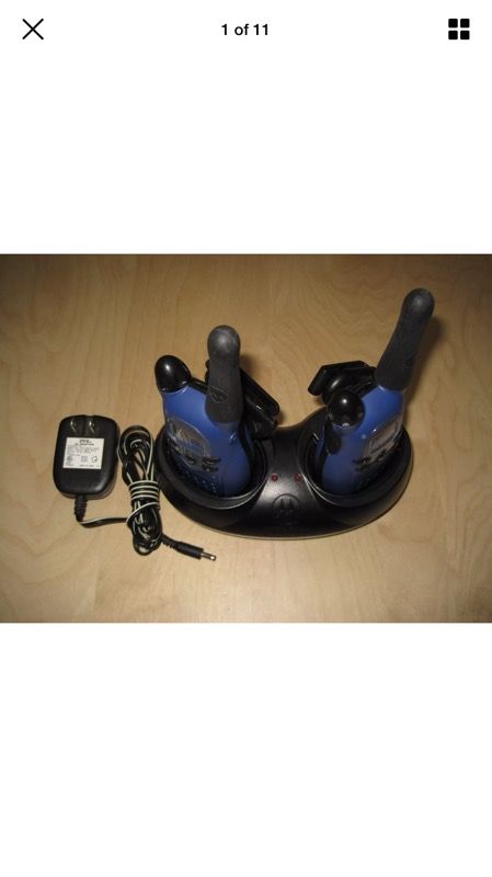 MOTOROLA TALKABOUT T5400 TWO WAY RADIOS WITH CHARGER