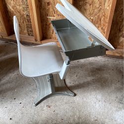 Metal/Wood Adjustable Height School Desk 
