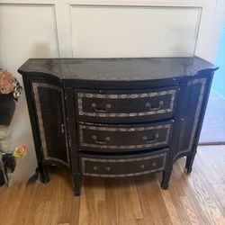 Free Furniture 