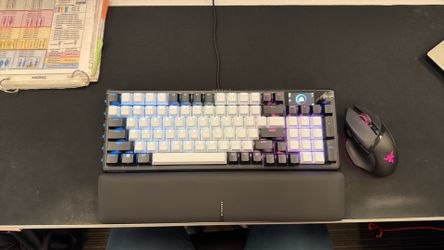 CORSAIR Vanguard 96 MX Linear switch