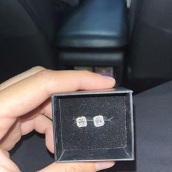 Earring