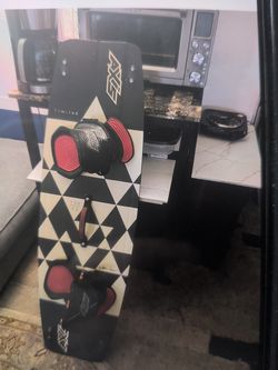 Axis wake board