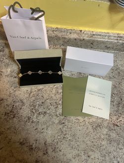Van Cleef & Arpels White and Gold 18k Bracelet(SOLID GOLD)