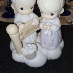 Figura De Porcelana Antigua De 1986 Mide 6 Inches De Alto 