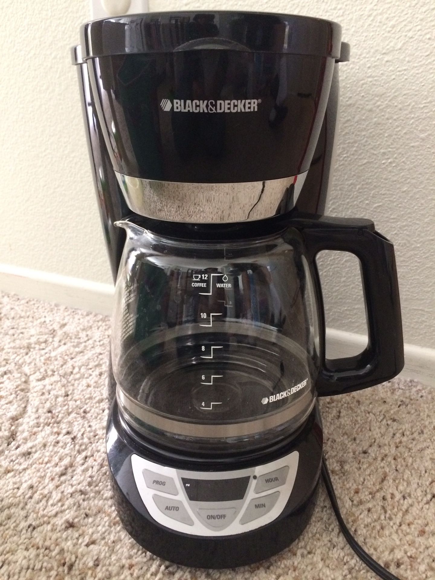 Black and decker programable coffee maker 12 cups