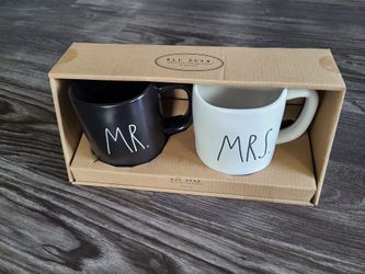 Mr. and Mrs. Coffee Mug Set