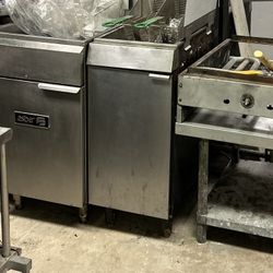 I Have A Two Basket Fryer Works Really Good. Needs A Good Cleaning Need To Sell $400.