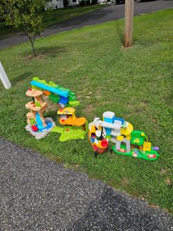 Free little people items