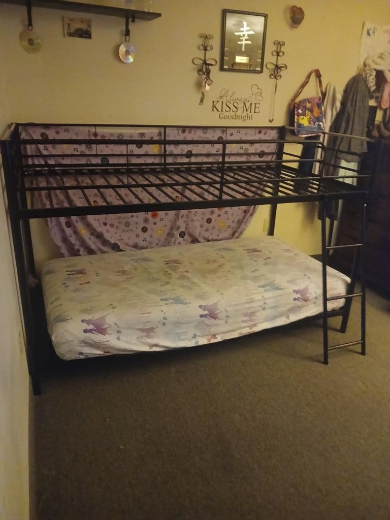 Bunk Bed