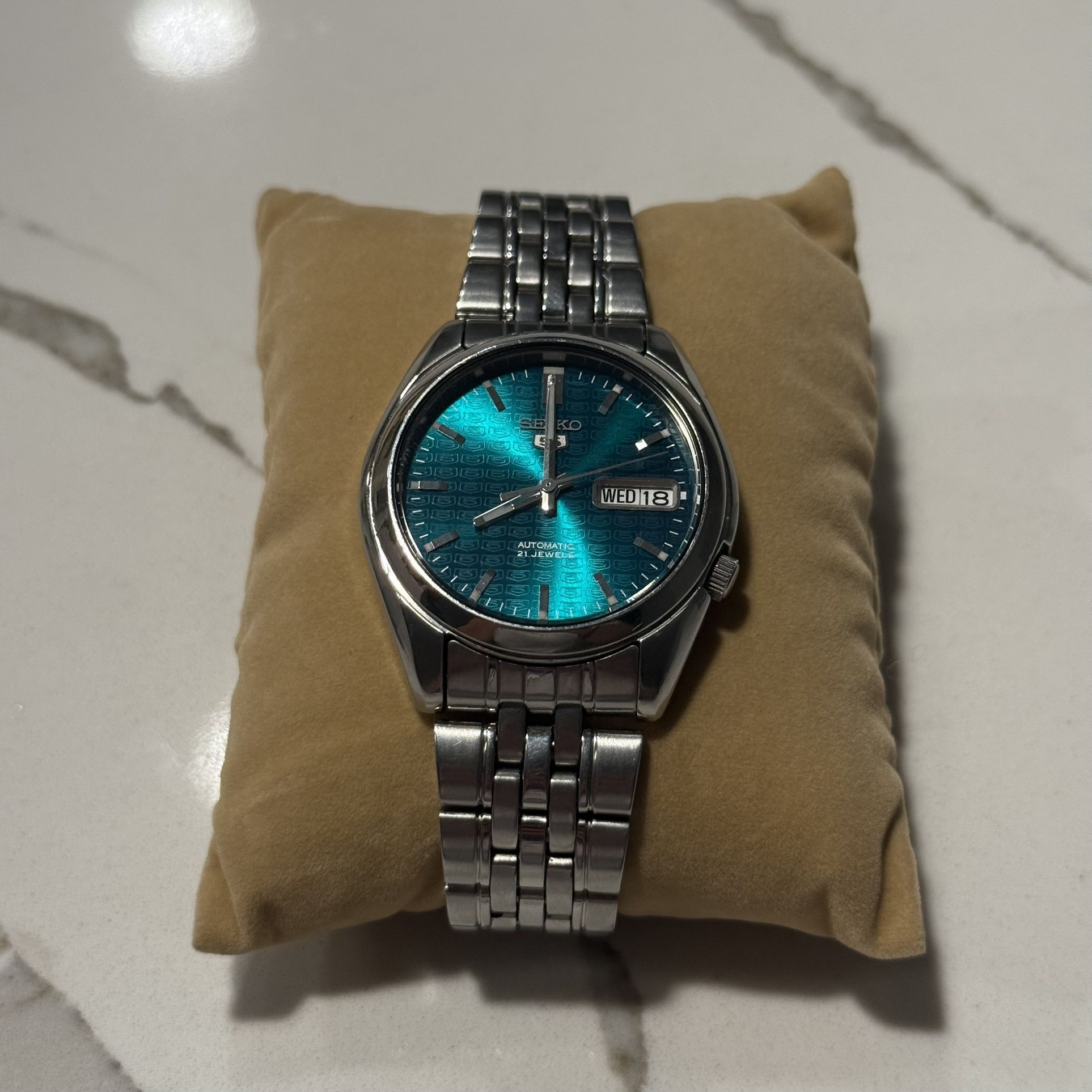 Seiko 5 7S26-10V0 Steel Green Dial