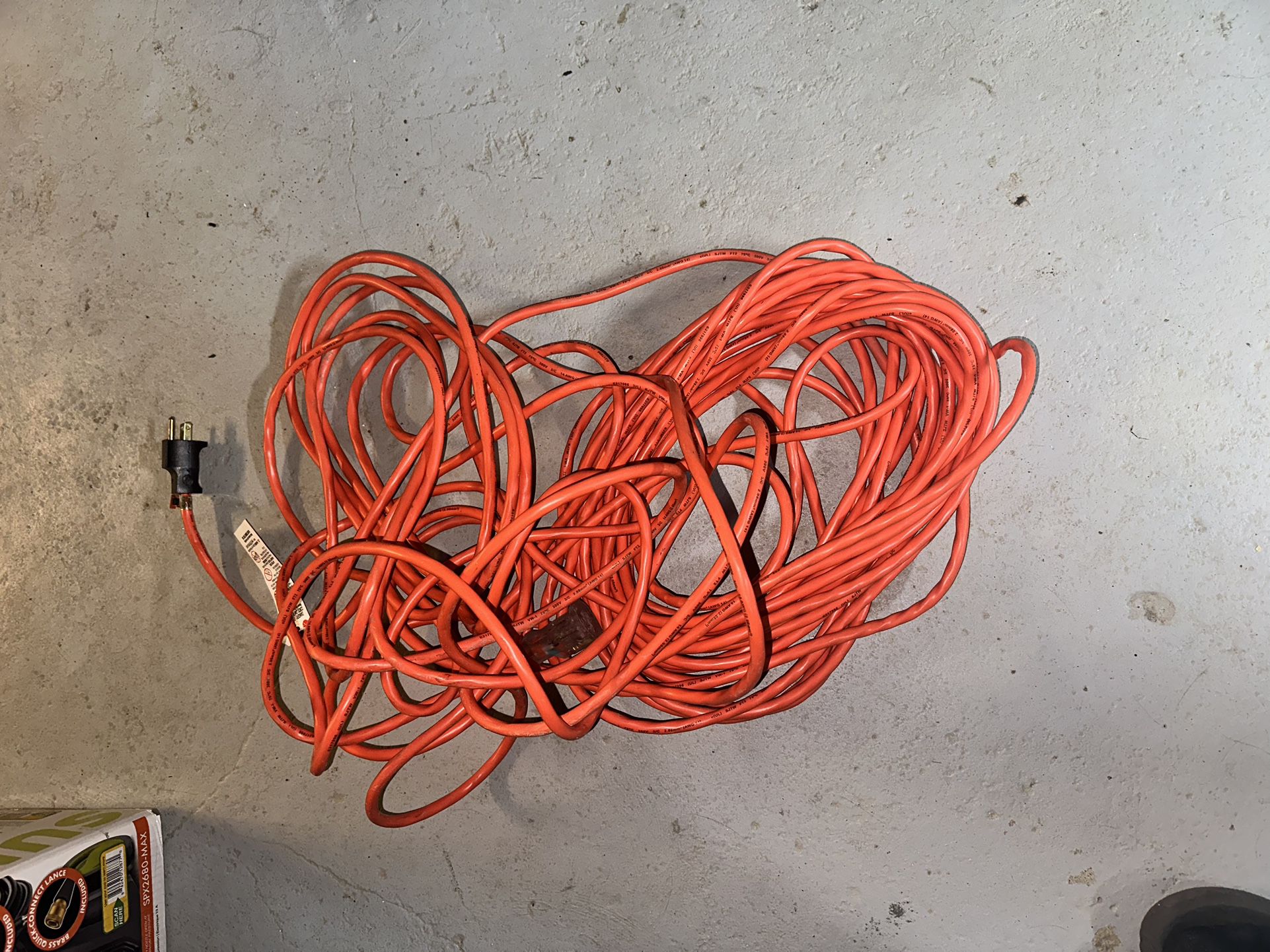 100ft Extension Chord