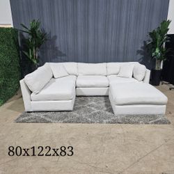 🛋️ White Comfy Sectional Sofa (Delivery Available!! )