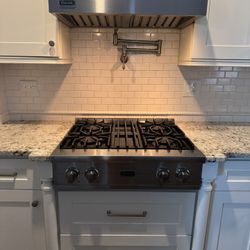 Kitchen appliances - Viking, Bosch 