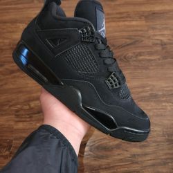 Jordan 4 Black Cat
