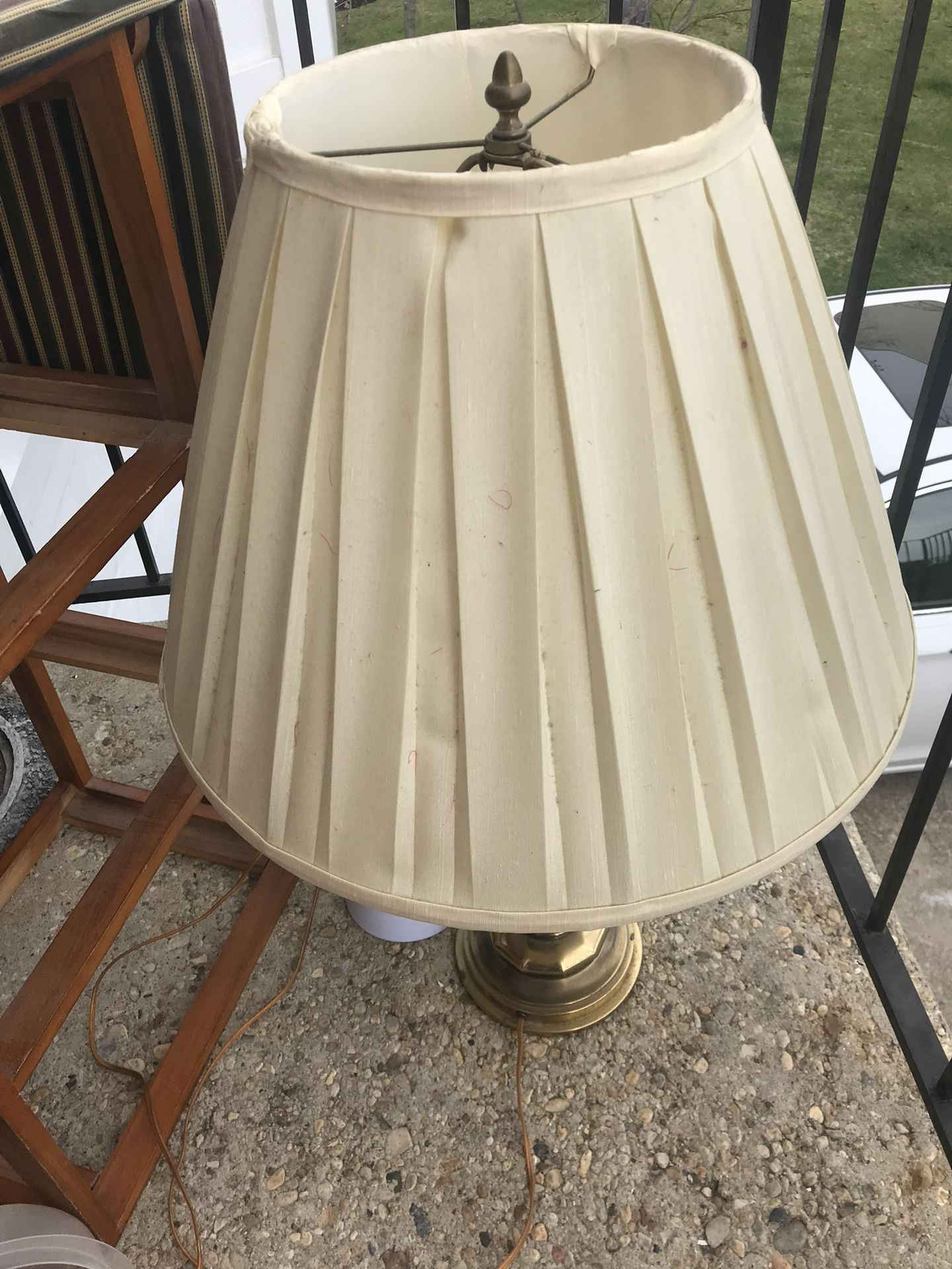 An Old Fashion Lamp, Pretty Big, Ver Good Quality (NO SHIPPING)