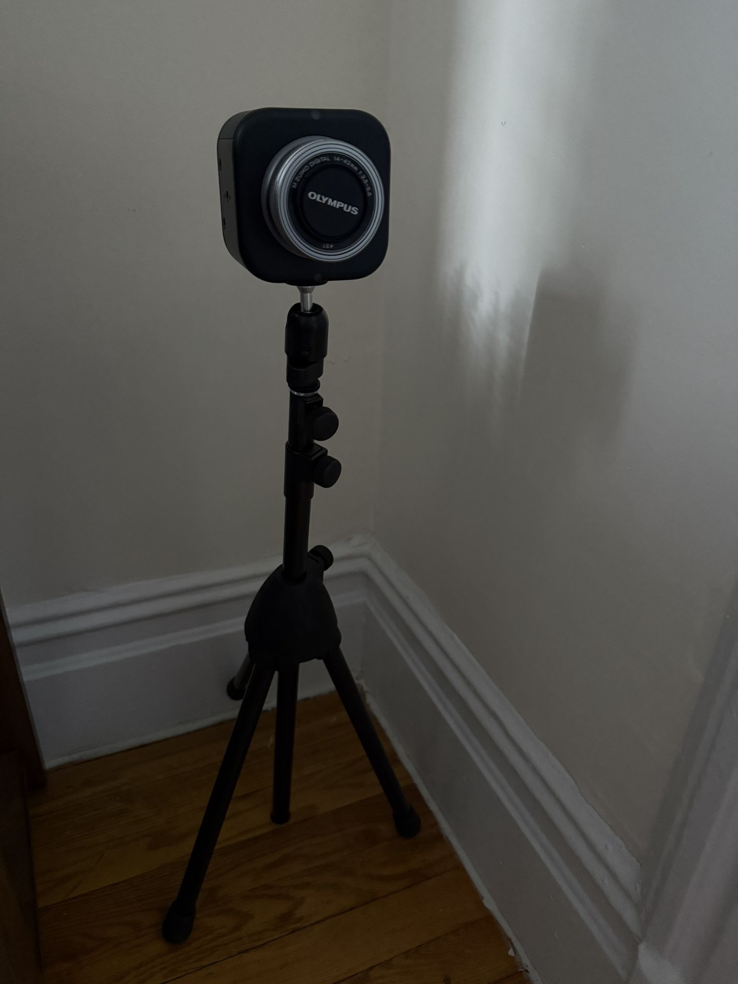 Logitech Mevo Core 4k Streaming Camera, Lens, And Tripod