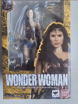 Tamashii Nations Bandai S.H. Figuarts Wonder Woman Justice League Figure