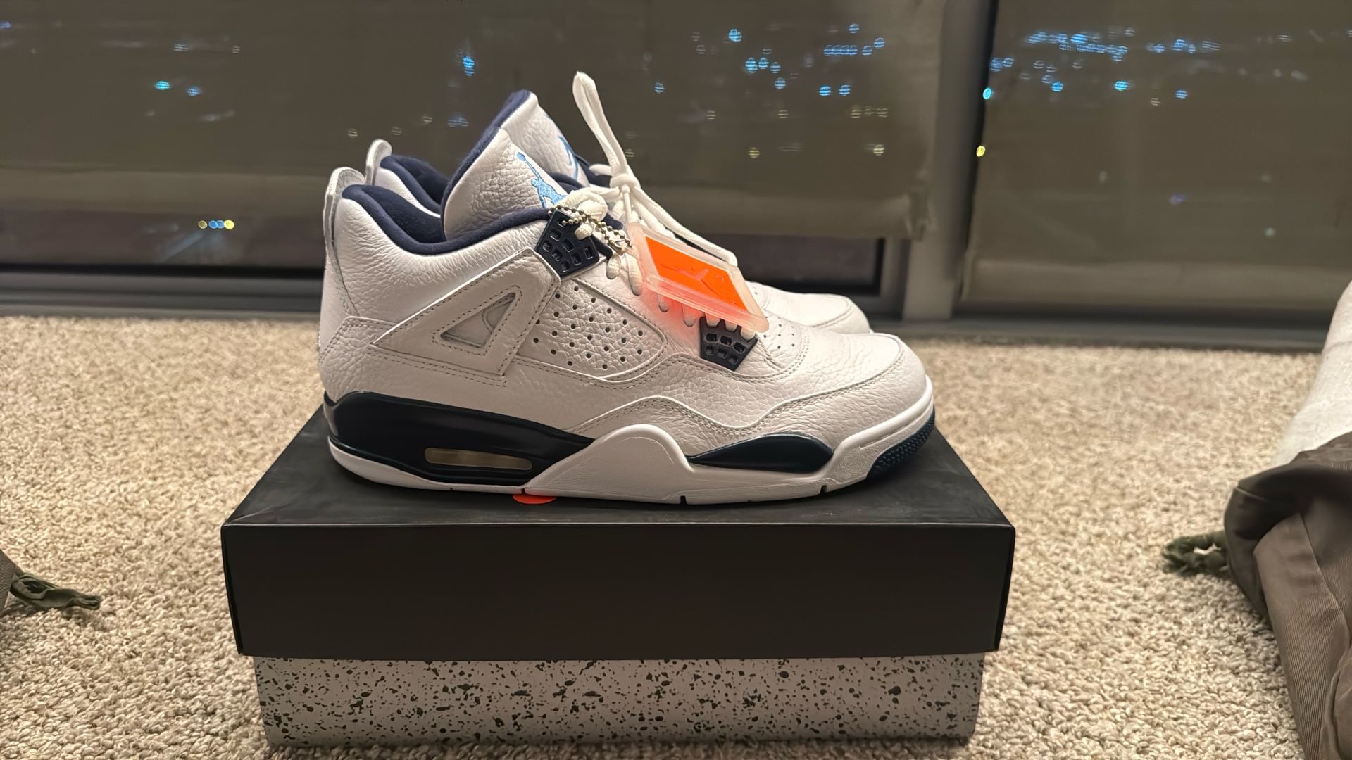 Jordan 4 Colombia