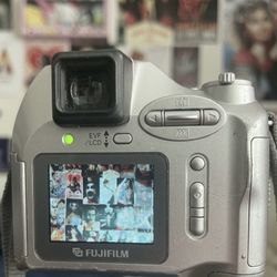 Fujifilm Finepix 2800 CCD Digicam 