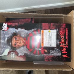 Talking Freddy Krueger Mezco 15 Inch Mega Doll a nightmare on Elm Street