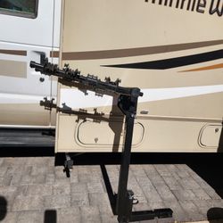 Thule Hitch 4-Bike Hanging Bike Rack