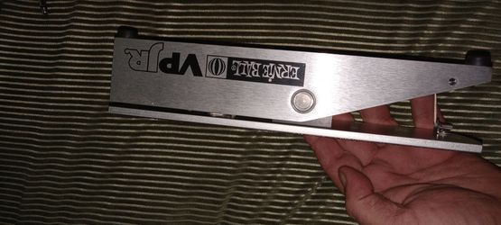 Like Brand New old School earnie ball volume pedal with cord