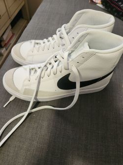 6.5Y /8W Nike Blazers.
