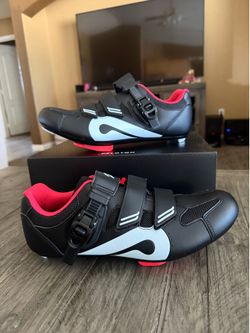 NEW Peloton Bike Cycling Shoes Size 43