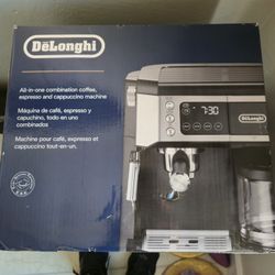 Delonghi Coffee Espresso Cappuccino Machine