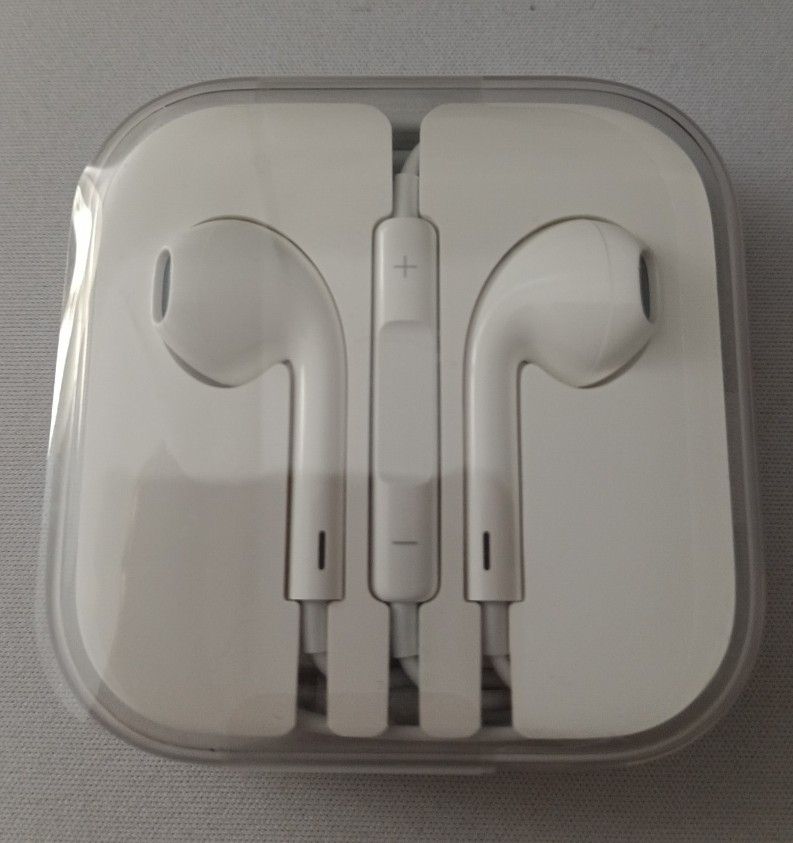 Apple Wired Ear buds