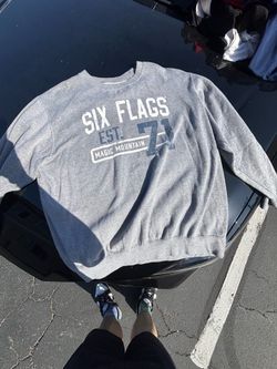 Vintage Six Flags Crew Neck 2XL