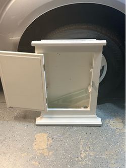 Medicine cabinet