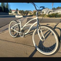 Electra Lux 7 Beach Cruiser Bicycle 