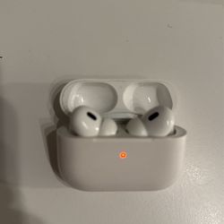 Pro AirPods 2nd Gen Lightning Connector