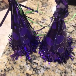 Party hat shaped balloon weights