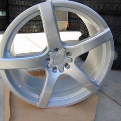 4 Brand New 22X10.5 Silver Motiv Rim 5X120/5X115 +25 Offset