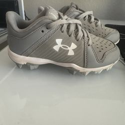 Under Armour Boy's Baseball Cleats