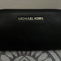 Women’s/Zipper Wallet/Black/Michael Kors