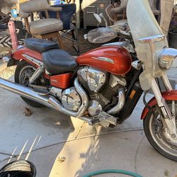 2003 Honda VTX 1800 – Classic Cruiser for Sale